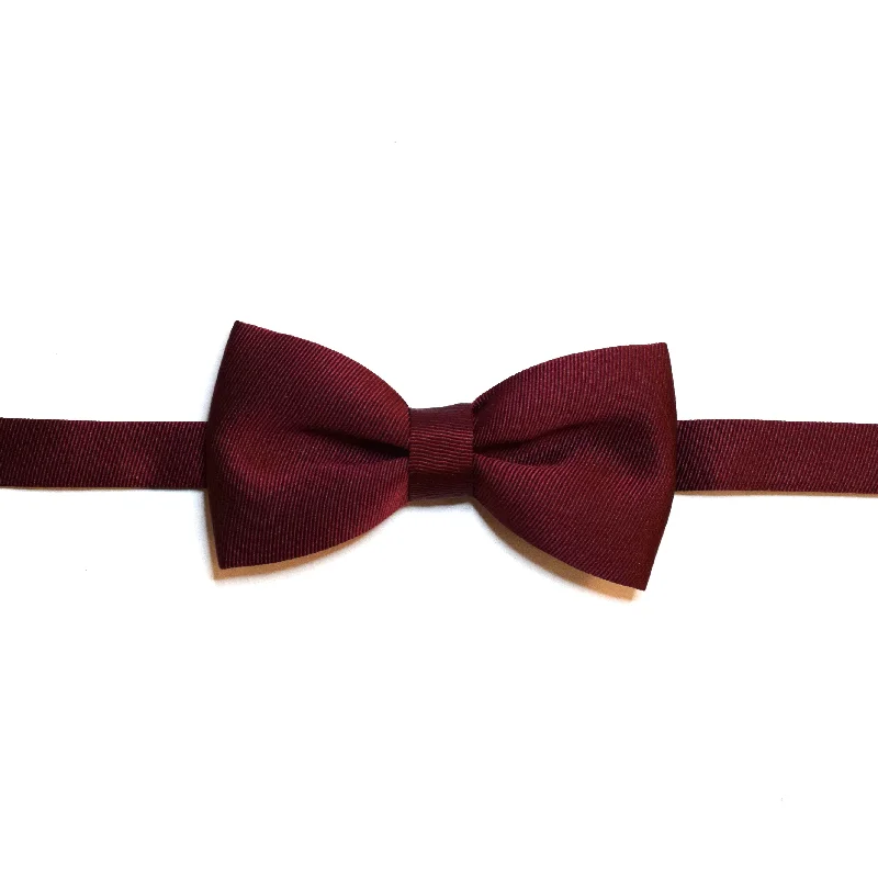 Burgundy bowtie