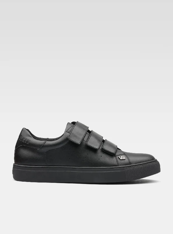 Velcro multi-strap shoe