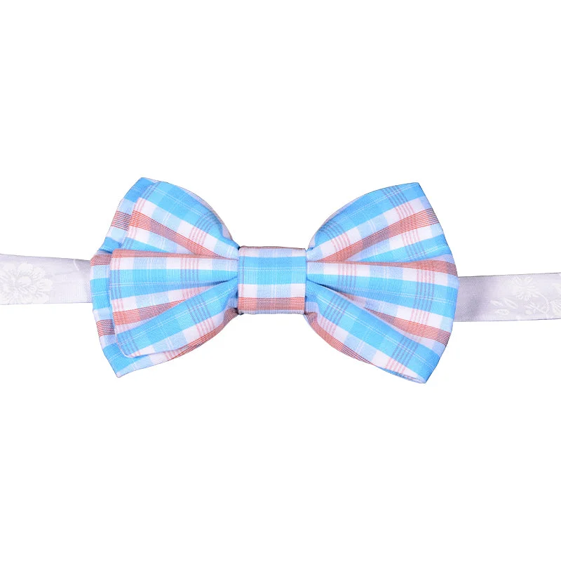 White bowtie with blue and red plaid