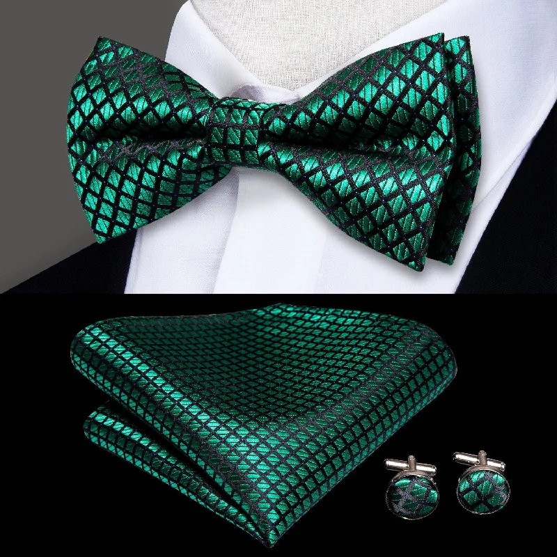 Green Black Plaid Pre-tied Bow Tie Hanky Cufflinks Set