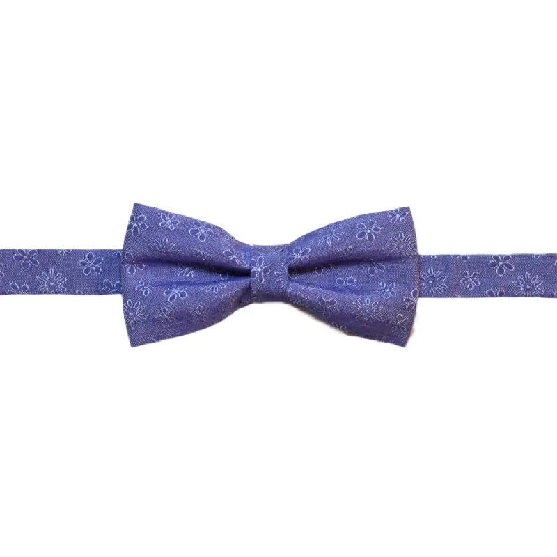 Blue bowtie with blue lined flowers