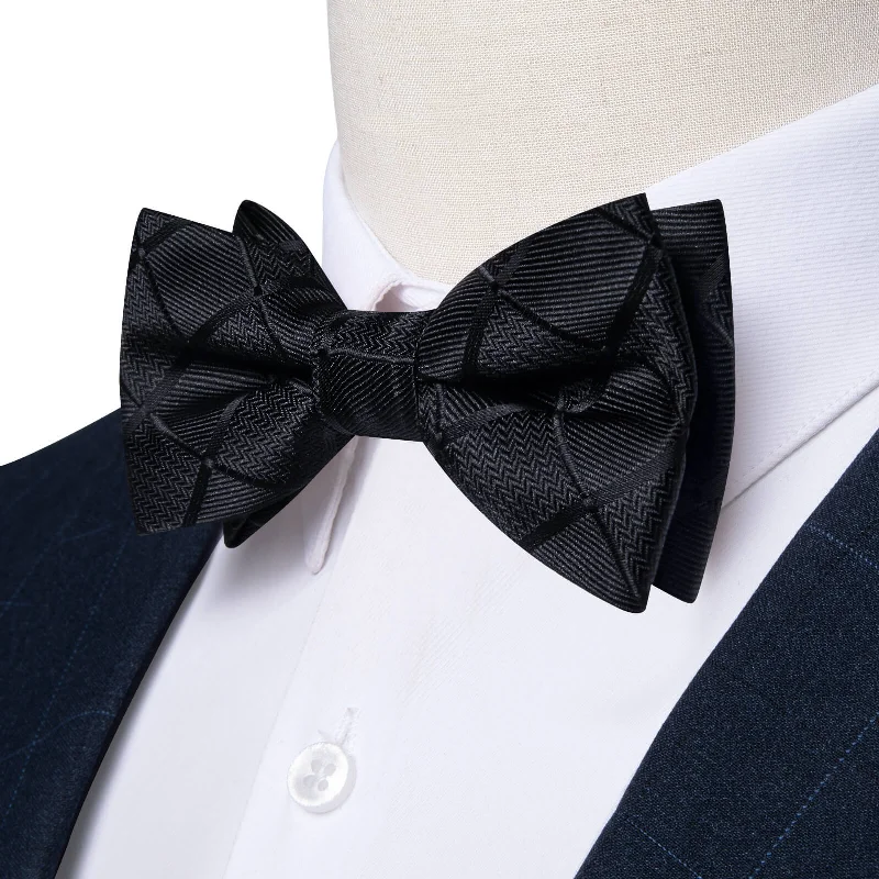 Ties2you Kids Bow Tie Black Woven Plaid Silk Bow Tie Pocket Square Set